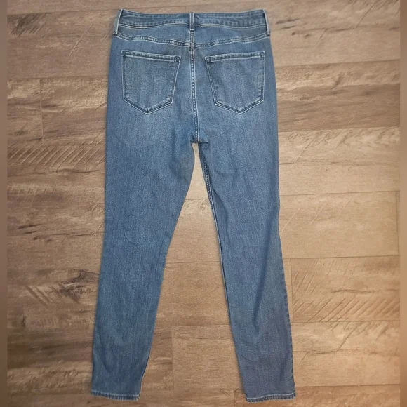 Old Navy Wow Super Skinny Jeans - Size 8 - Picture 3 of 6